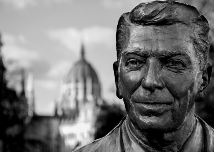 Reagan, Capital